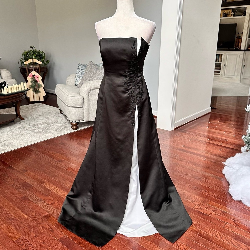 Michelangelo Black White Embellished Beaded Princess Puffy Tulle Gown Dress